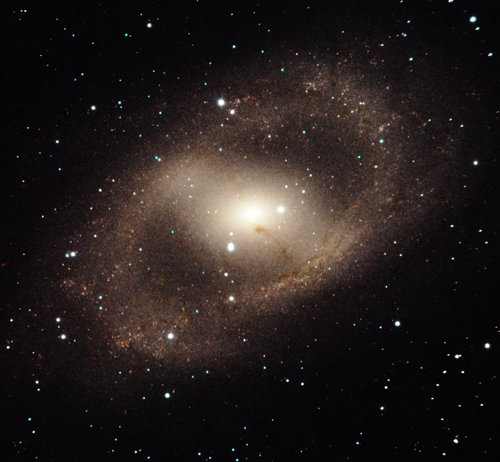 Imagen en infrarojo cercano capturada por FLAMINGOS-2, muestra la galaxia NGC 6300.