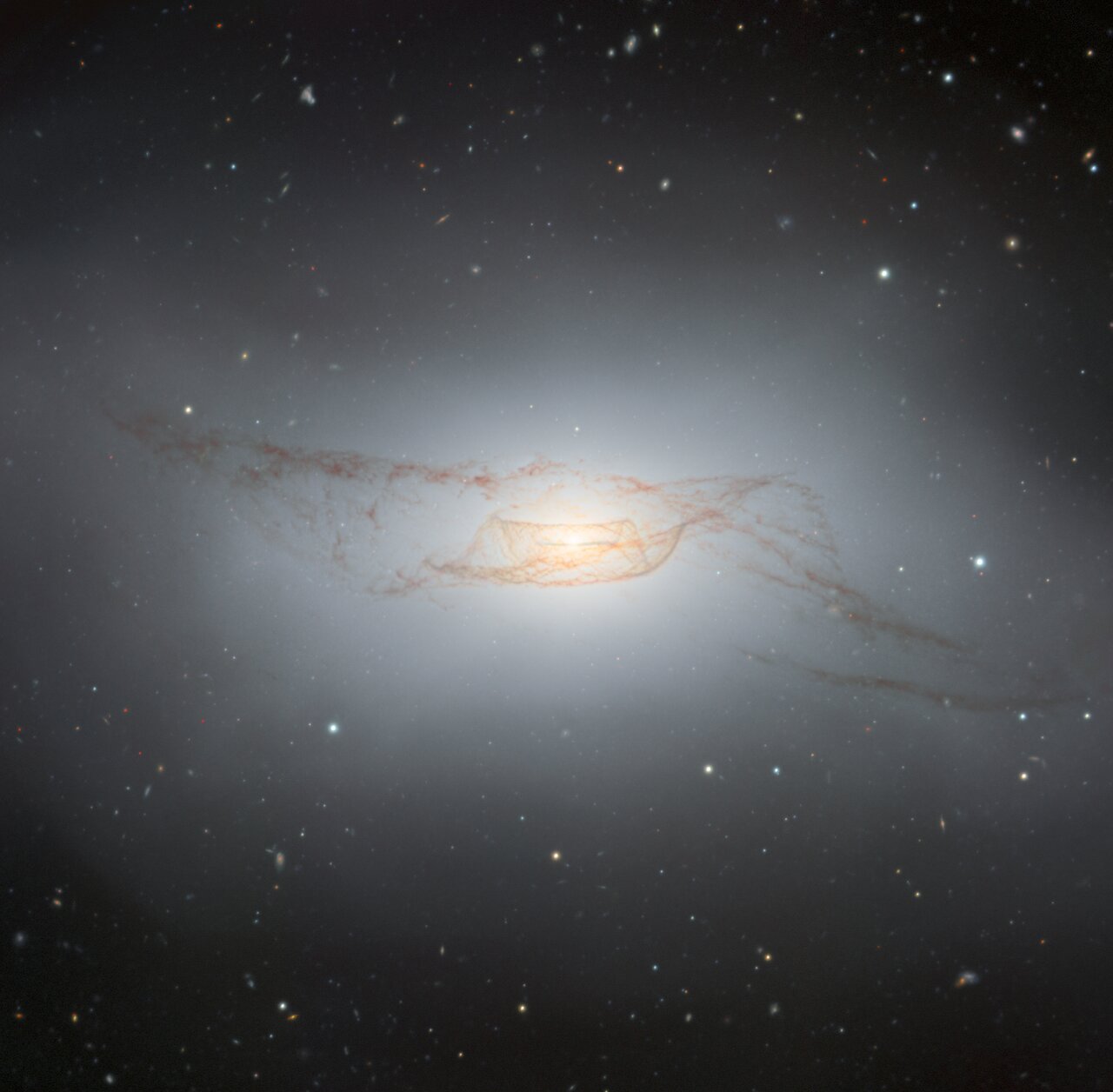 Gemini South Captures Twisted Dusty Disk of NGC 4753, Showcasing the Aftermath of Past Merger