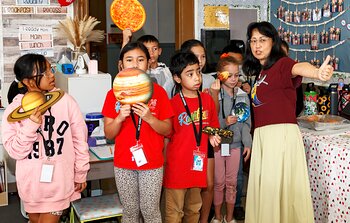 Hawaiʻi Students Learn About the Solar System