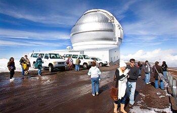 Gemini North staff family tour on Mauna Kea