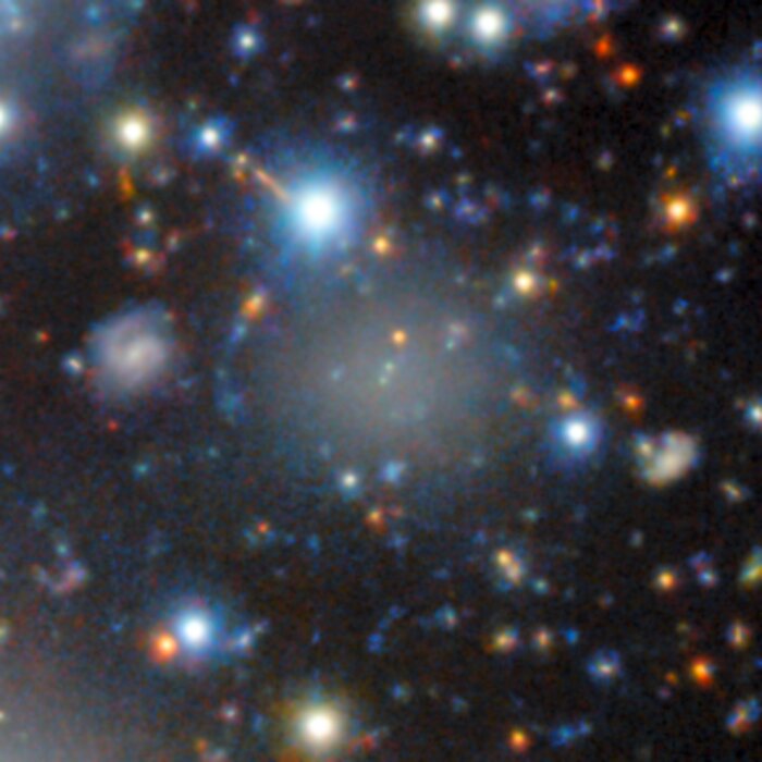 Ultra-compact Dwarf Galaxy in the Antlia Cluster